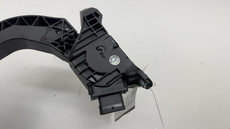 8W1 723 523 ⭕ 2018-2024 Porsche Cayenne Gas Throttle Accelerator Pedal Assembly 8W1723523