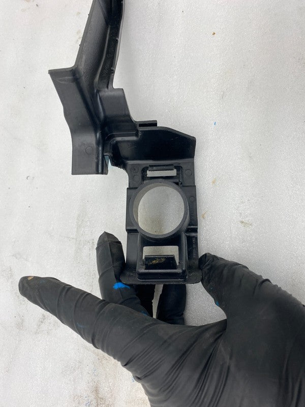 1066956-00-A ⭕16-20 Tesla Model X Rear Passenger Side Trunk Carpet Bracket Right 1066956-00-A