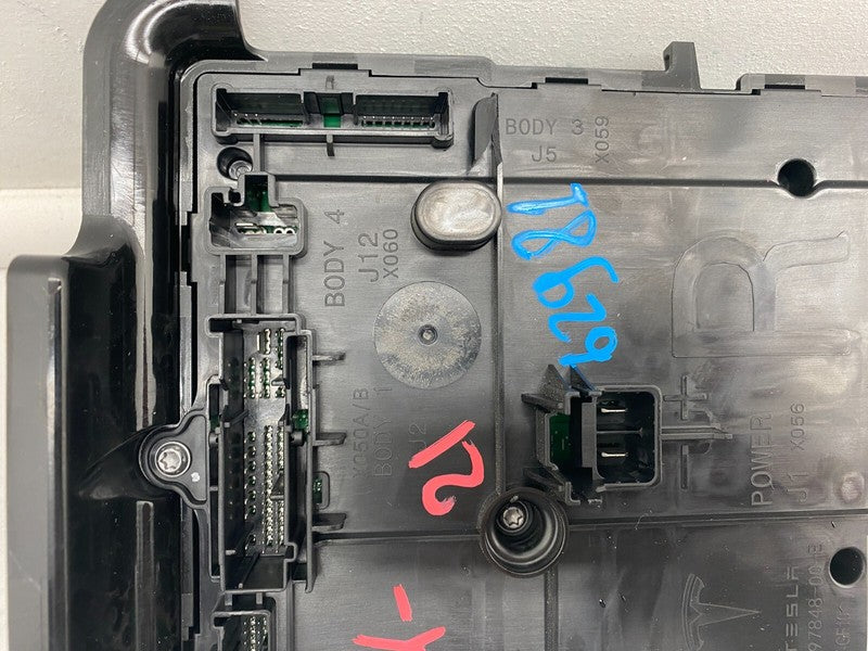 ⭕20-24 Tesla Model Y Right Low Voltage Controller Electronic Module 14