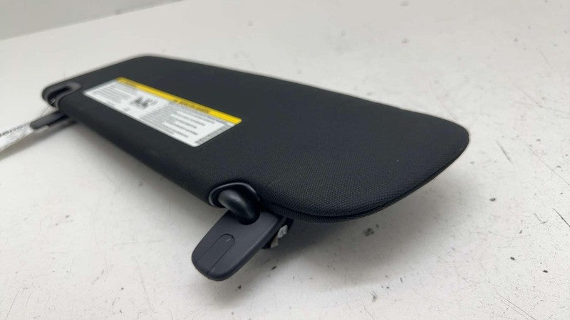 ⭕ 2017-2025 Chrysler Pacifica Front Passenger Side Windshield Sun Visor Right RH