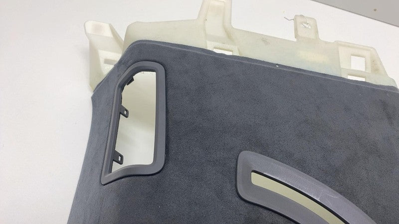 C600136512D 2022-2024 Rivian R1S Rear Passenger Right C-Pillar Upper Trim Cover Panel Black