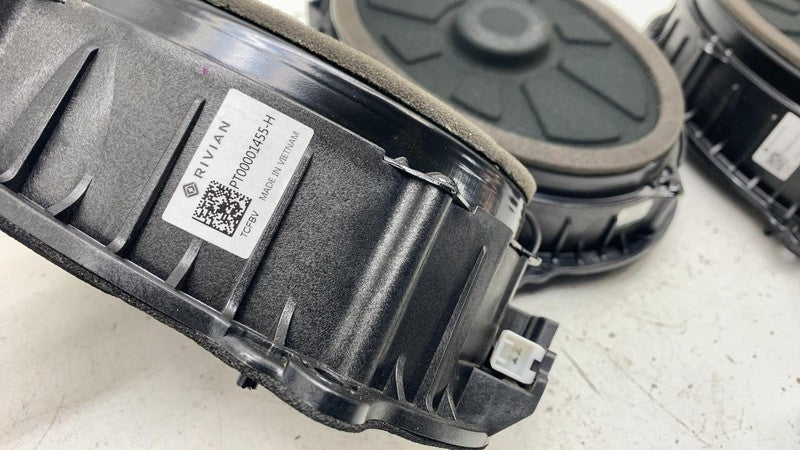 PT00001455-H ⭕ 2022-2025 Rivian R1S Front & Rear Left & Right Door Speaker SET PT00001455-H