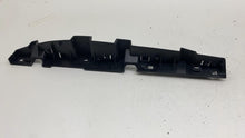 ⭕ 14-21 BMW i3 Front Passenger Side Fender Retaining Bracket Right 51657299184