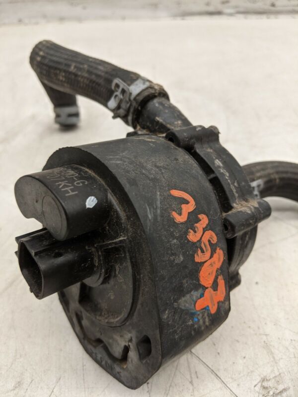 2015-2021 Tesla Model S X Front Cooling System Coolant Water Pump w/ Hose Assy