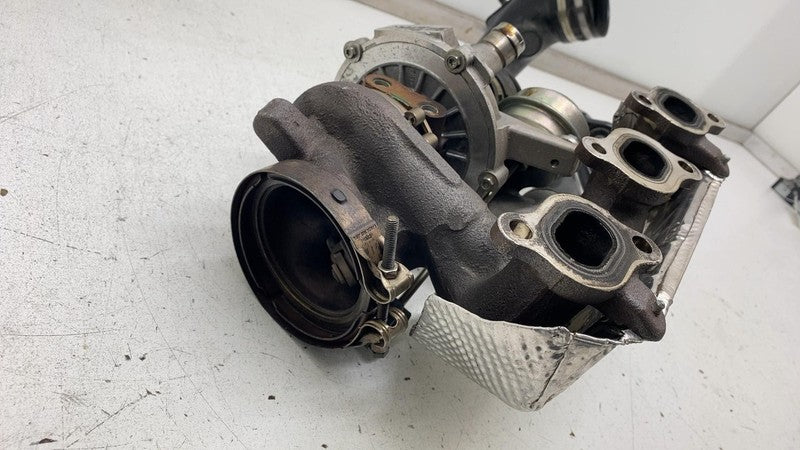 297710 ⭕ 17-20 Maserati Levante Right Turbocharger Turbo Charger Manifold w/ Hose AWD