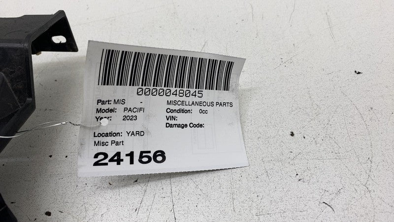 68229231AD 2017-2024 Chrysler Pacifica Rear Fascia Bumper Center Mount Support Bracket OEM