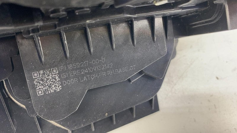 ⭕ 2024-2025 Tesla Cybertruck Front Right Door Lock Latch Actuator 1852