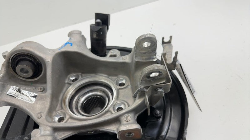9Y0907616 ⭕2024 Porsche Cayenne Rear Left Spindle Knuckle w/ Rotor & Actuator (PARTS ONLY)