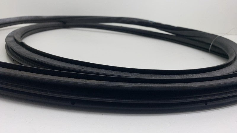 ⭕ 2016 Chevrolet Silverado 1500 Front Door Body Weatherstrip Rubber Se