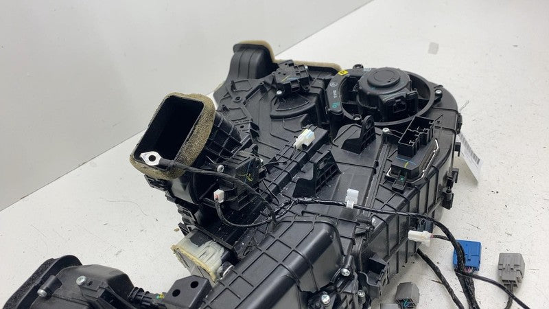 Miscellaneous Parts RIVIAN R1S 22