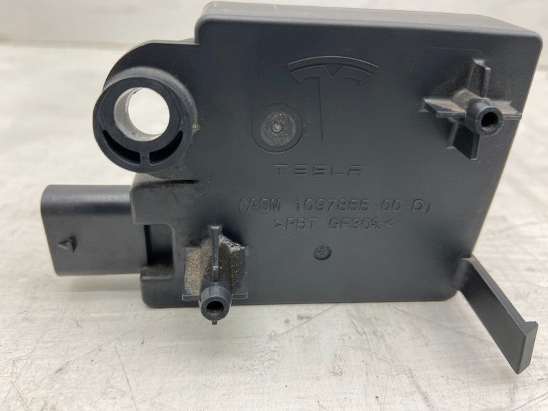 1097855 00 D ⭕ 17-23 Tesla Model 3 Rear Bumper BCM Computer Body Control Module 1097855-00-D