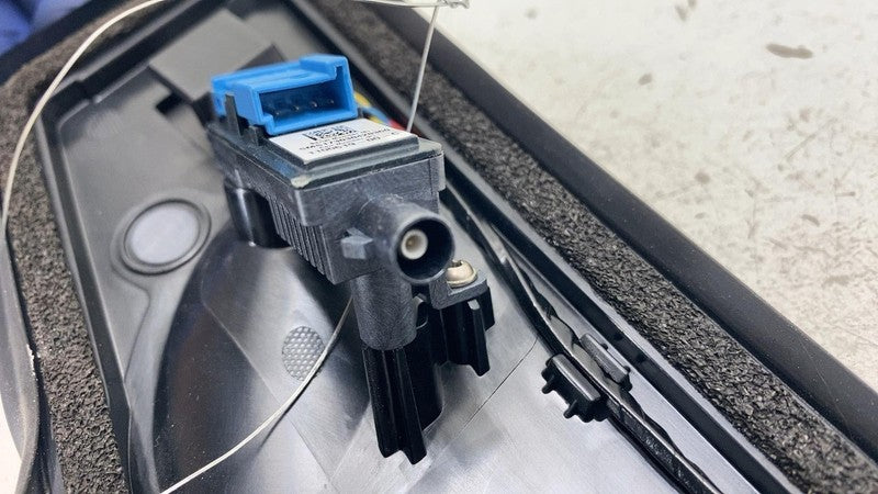 110044100B ⭕17-23 Model 3 Right B-Pillar Applique Glass Trim Molding w/ Camera 1100441-00-B