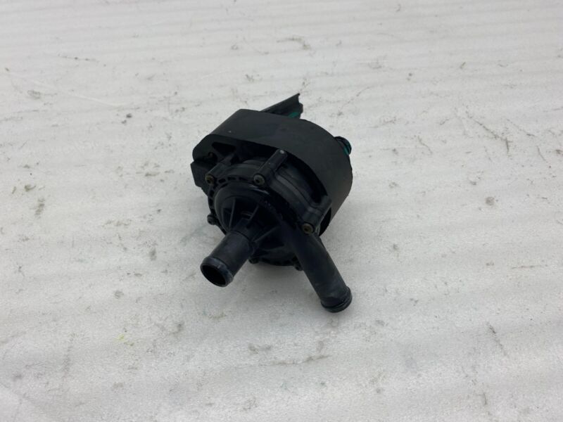 2012-2015 Tesla Model S MS Motor Inverter Battery Coolant Auxiliary Water Pump