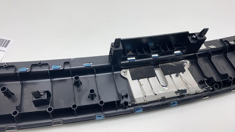 7P0863459E 2011-2018 Porsche Cayenne Rear Trunk Sill Scuff Plate Cover Trim Panel 7P0863459