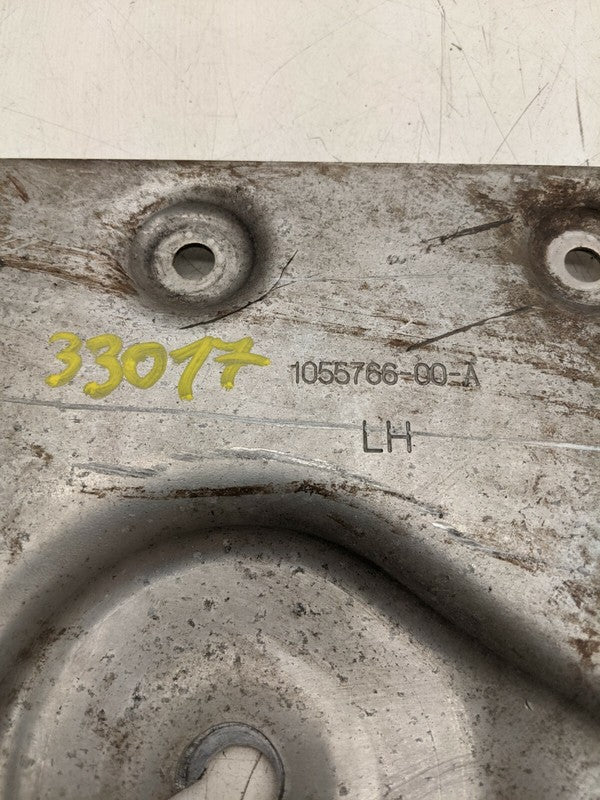 105576600A ⭕ 12-20 Tesla Model S Driver Side Rear Subframe Shear Plate Left LH 1055766-00-A