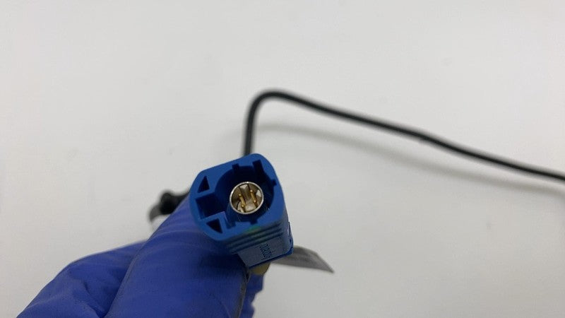 100677300D 2012 2013 2014 2015 Tesla Model S Rear View Backup Camera w/ Cable Wire Assembly