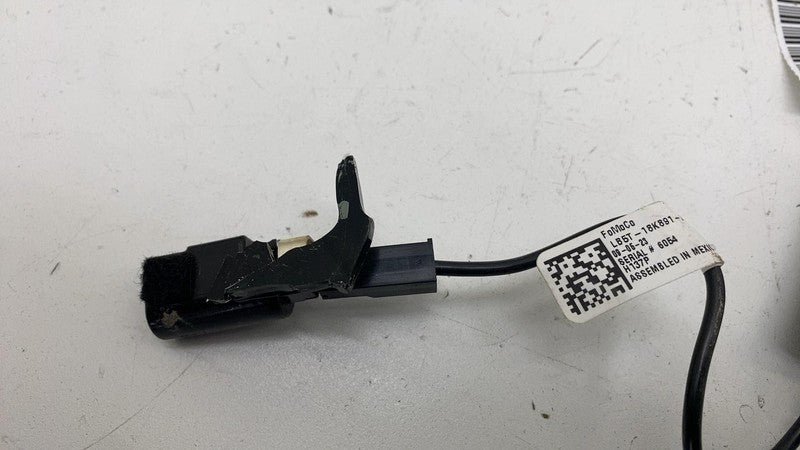 ⭕ 2021-2024 Ford Mustang Mach-E Antenna Amplifier Isolator Booster LB5