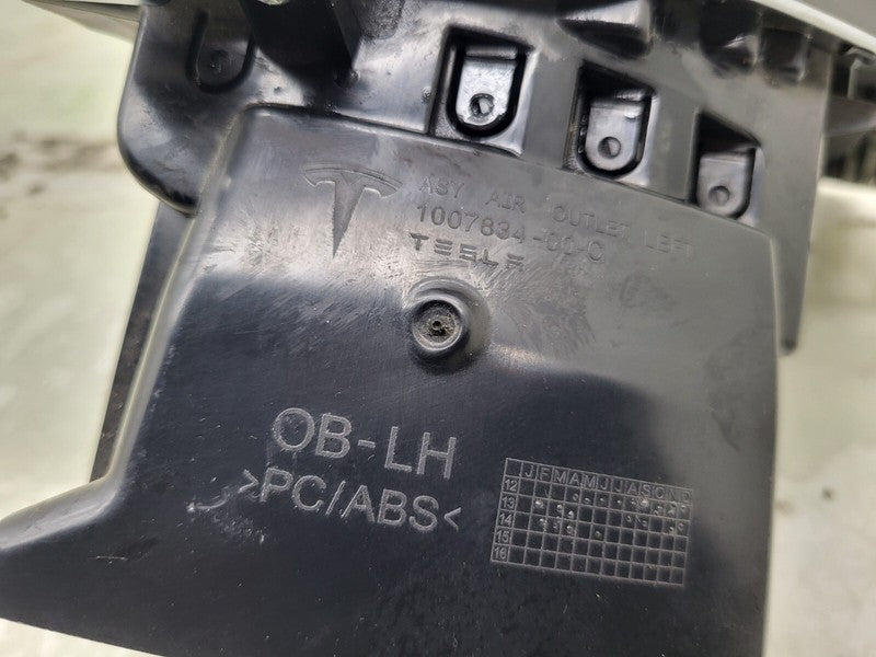 1007834 00 C ⭕ 2012-2020 Tesla Model S Dashboard Side A/C Air Vent Outlet Left 1007834-00-C