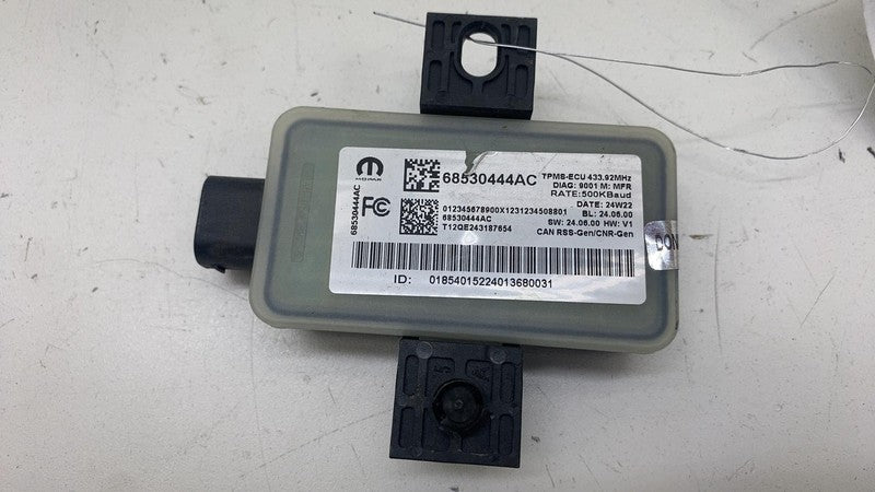⭕ 2025 Ram 1500 Pickup Control Module Receiver Unit OEM 68530444AC