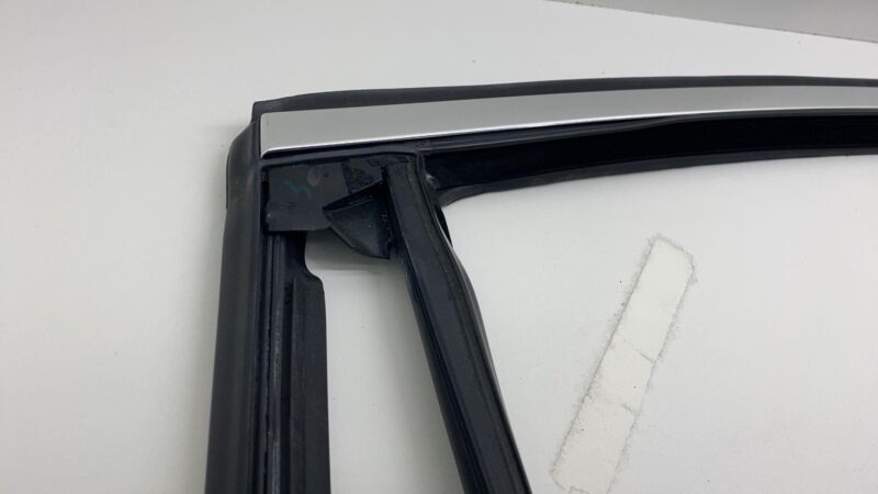 2018-2023 BMW 530e G30 Rear Weatherstrip Run Guide Channel w/ Molding Trim Assy