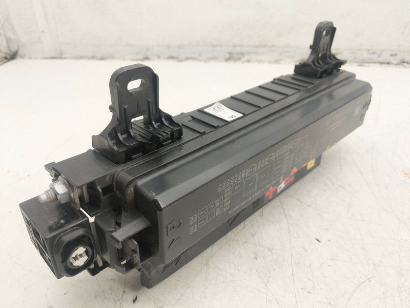 ⭕ 16-20 Model S Front Engine Bay Underhood Fuse Relay Junction Box 103
