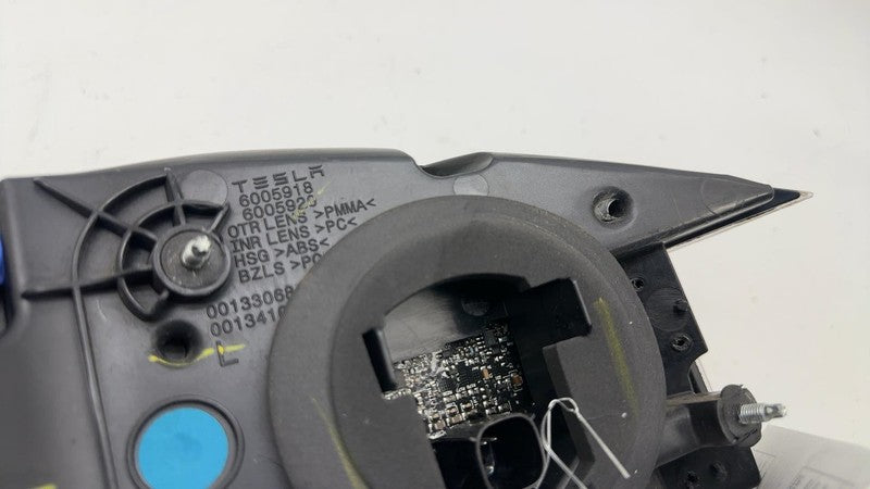 ⭕ 12-22 Model S Rear Driver Side Taillight LED Outer Tail Lamp Left 60