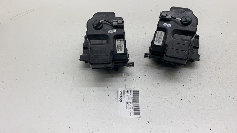 68223343AA ⭕ 15-17 Jeep Wrangler Left & Right Subwoofer Audio Speaker 68223343AA/68223344AA