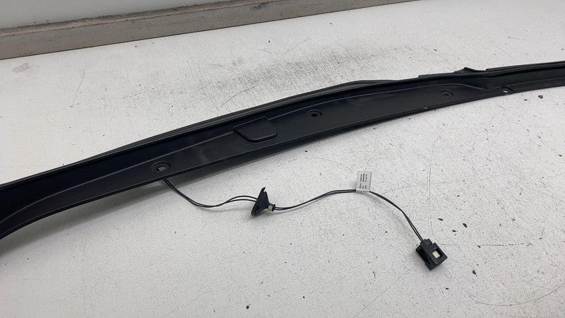 104159400D 2016-2023 Tesla Model X Rear Right Trunk Liftgate Door Pinch Sensor 1041594-00-D