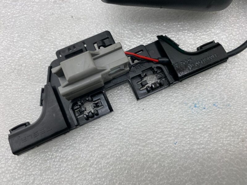 1085939 01 E ⭕ 2017-2022 Tesla Model 3 Rear Side 2nd Row Seat Belt Buckle Left 1085939-01-E