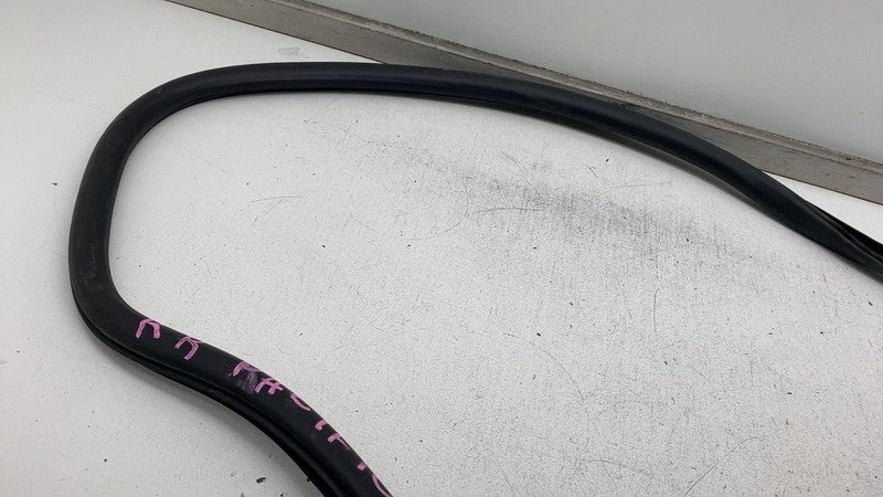 ⭕ 2017-2023 Chrysler Pacifica Rear Passenger Right Door Body Weatherstrip Seal