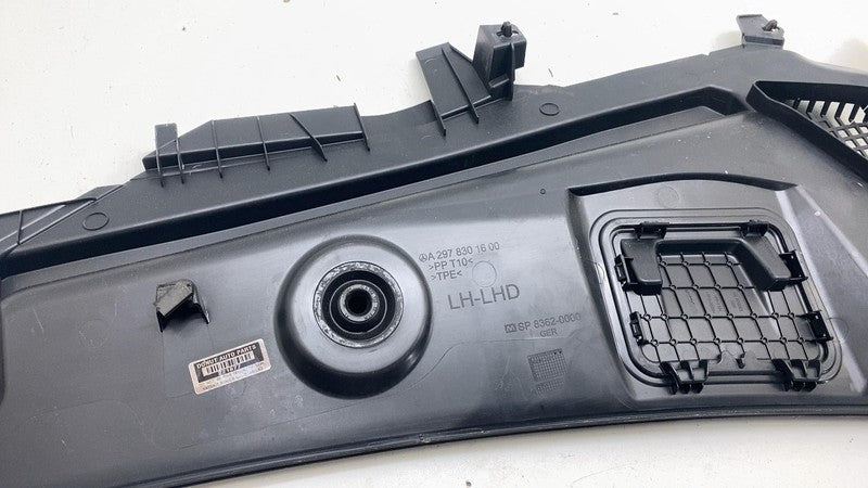 A2978301600 ⭕ 2022 Mercedes-Benz EQS 450+ V297 Front Left Windscreen Wiper Trim A2978301600