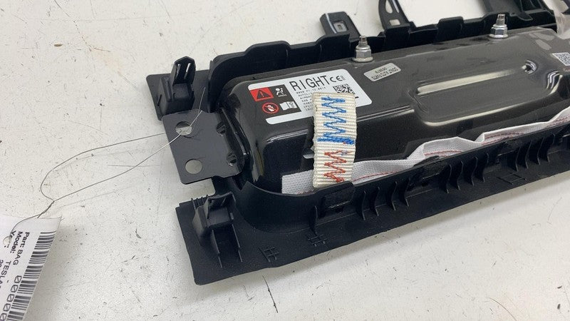 ⭕ 2024 2025 Tesla Model 3 M3 Lower Knee Safety Airbag Module Right 107
