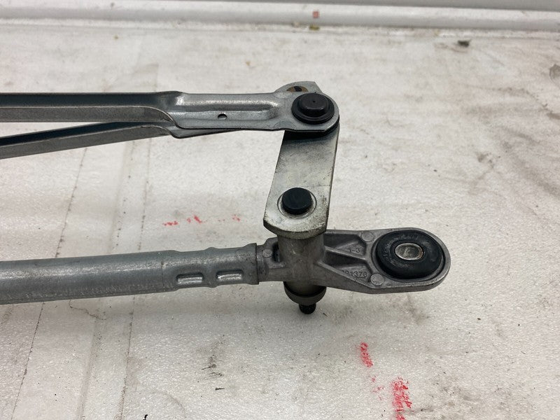 107672500D ⭕ 2017-2019 Tesla Model 3 M3 Front Windshield Wiper Linkage & Motor 1076725-00-D