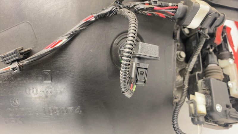 1043816-00-C ⭕16-20 Tesla Model X Front Bumper End Carrier Radiator Core Support 1043816-00-C