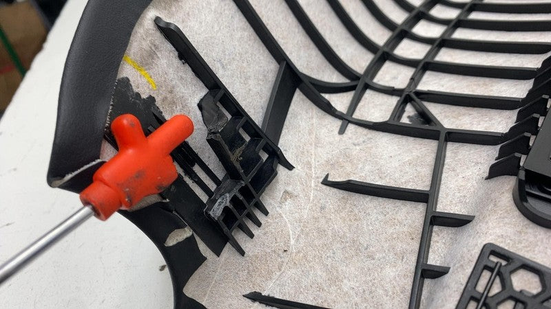 ⭕ 24-25 Tesla Model 3 Front 1R Left or Right Seat Back Panel Trim 1809