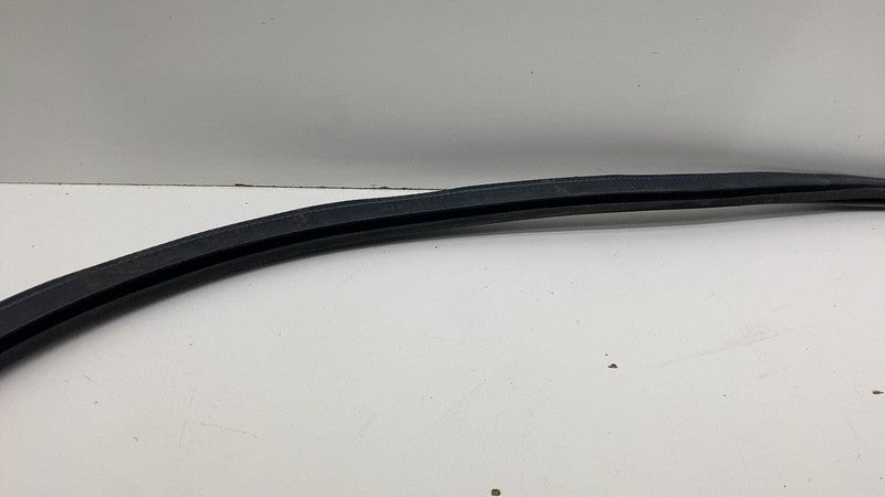 ⭕ 22-24 Rivian R1T R1S Front Passenger Side Door Weatherstrip Rubber Seal Right