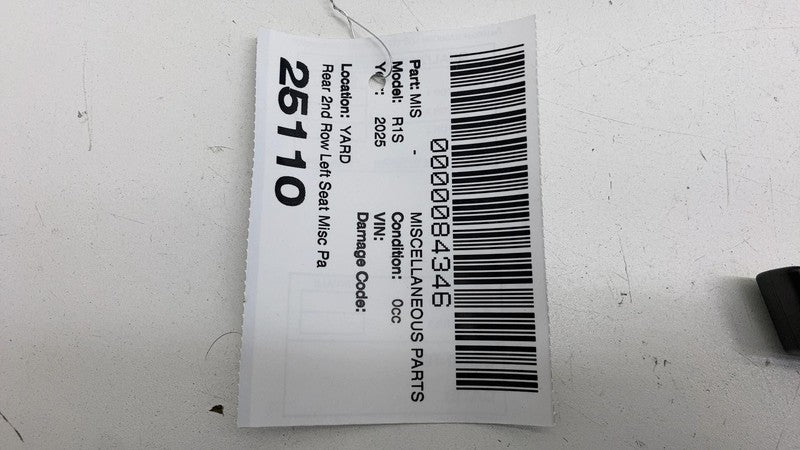 PT00044546-E ⭕ 2025 Rivian R1S Rear Driver Side 2nd Row Seat Upper Cushion Trim Garnish Left