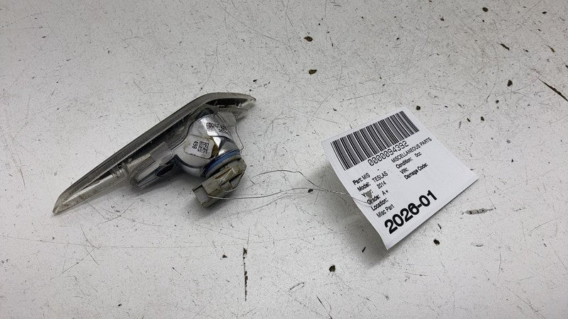 ⭕ 2012-2020 Tesla Model S Front Right Fender Side Marker Light Repeate