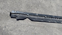 ⭕ 2020-2023 Tesla Model Y Right Skirt Rocker Molding Panel Carrier Bracket Assy