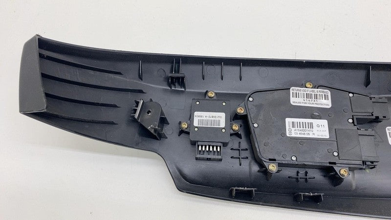 AG130872-A ⭕ 2020 Tesla Model S Front Right Seat Control Switch & Trim Panel RH A1648201410