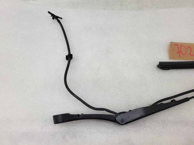 149024699A ⭕2020-2024 Tesla Model Y Front Driver Side Wiper Arm and Blade Left 1490246-99-A