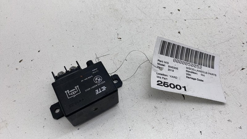 2017 2018 2019 2020 BMW 530e G30 Engine Cooling Motor Fan Relay Module