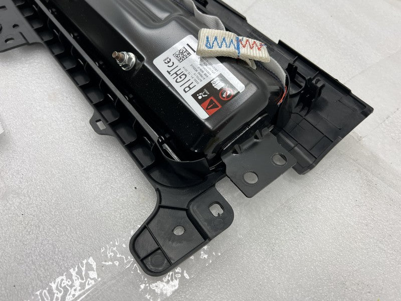 1077826 00 D ❇️17-23 Tesla Model Y 3 Right Knee Airbag Passenger Safety Module RH OEM 1077826