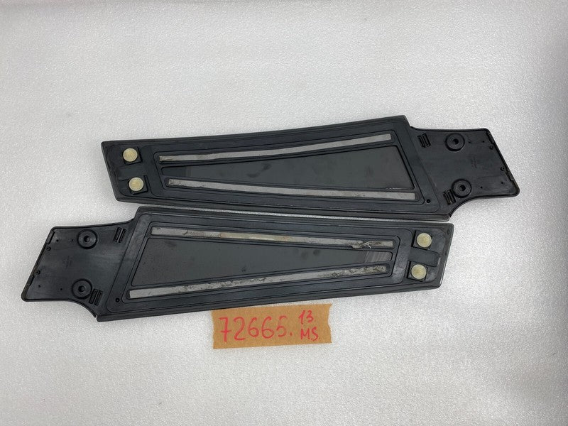 14942 ⭕ 12-15 Tesla Model S Left and Right Side B-Pillar Molding Applique Glass Trim