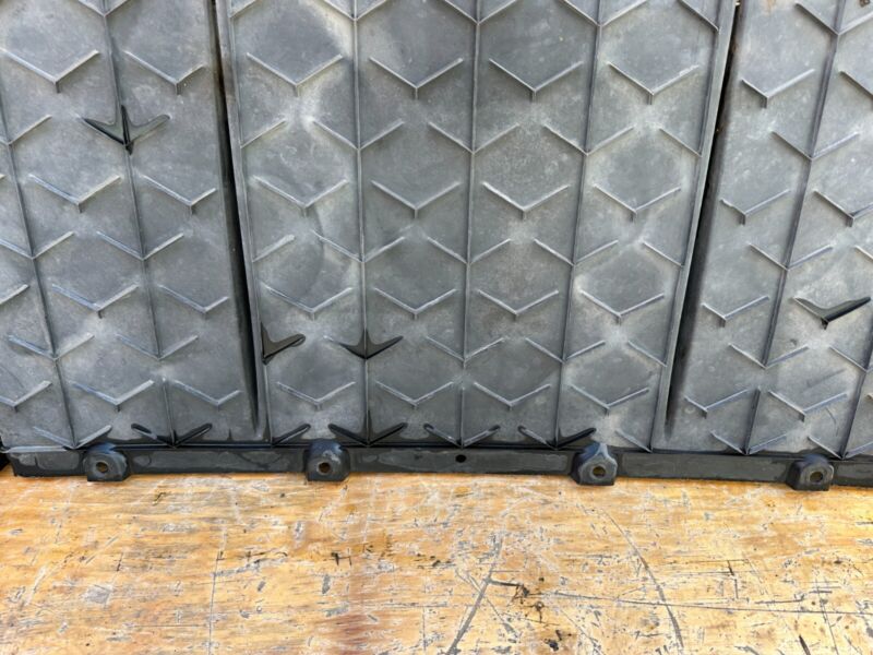 105732600C ⭕ 16-20 Model S Rear Bumper Splash Aero Shield Under Body Diffuser 1057326-00-C