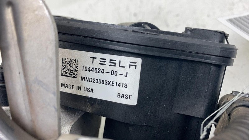 ⭕ 2017-2025 Tesla Model 3 Rear Right Caliper + Brake Hose Line BASE 10