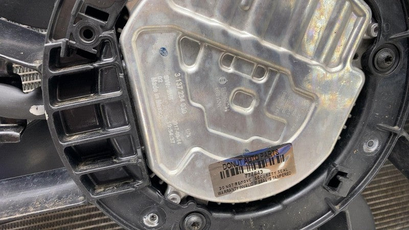 ⭕ 2017-2021 Chrysler Pacifica 3.6L Radiator Assy (8th VIN = G) w/o tow package