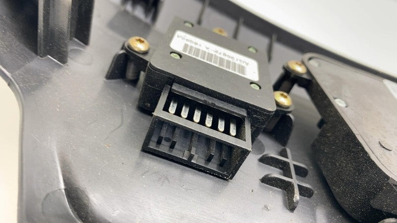 AG130872-A ⭕ 2020 Tesla Model S Front Right Seat Control Switch & Trim Panel RH A1648201410
