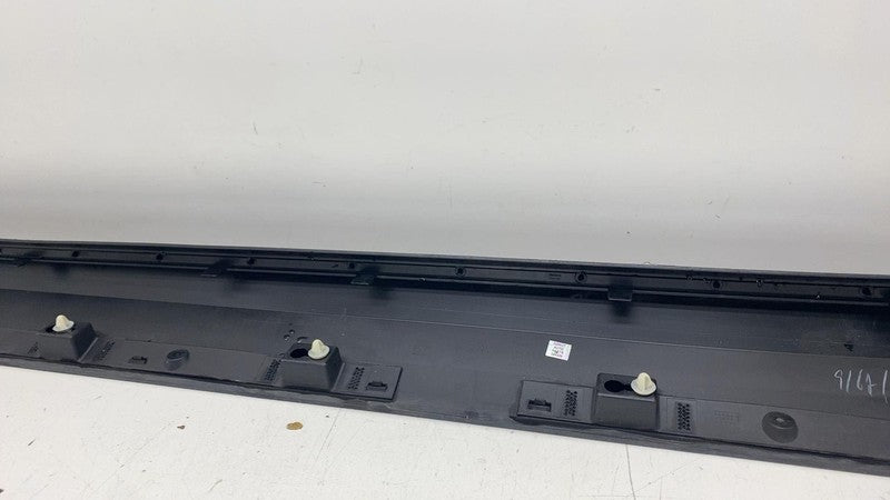 32259230 ⭕ 21-23 Polestar 2 Passenger Side Rocker Skirt Panel Molding Trim Right 32259230