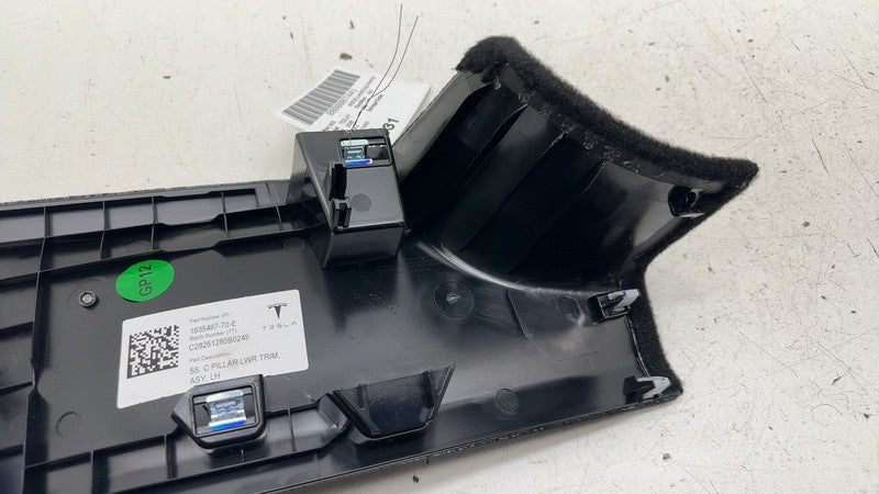 ⭕ 2025-2026 Tesla Model Y Rear Left C-Pillar Lower Trim Cover Assy 193